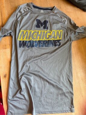 Knights Apparel Gray and Yellow Michigan Wolverines Short-Sleeve Tee